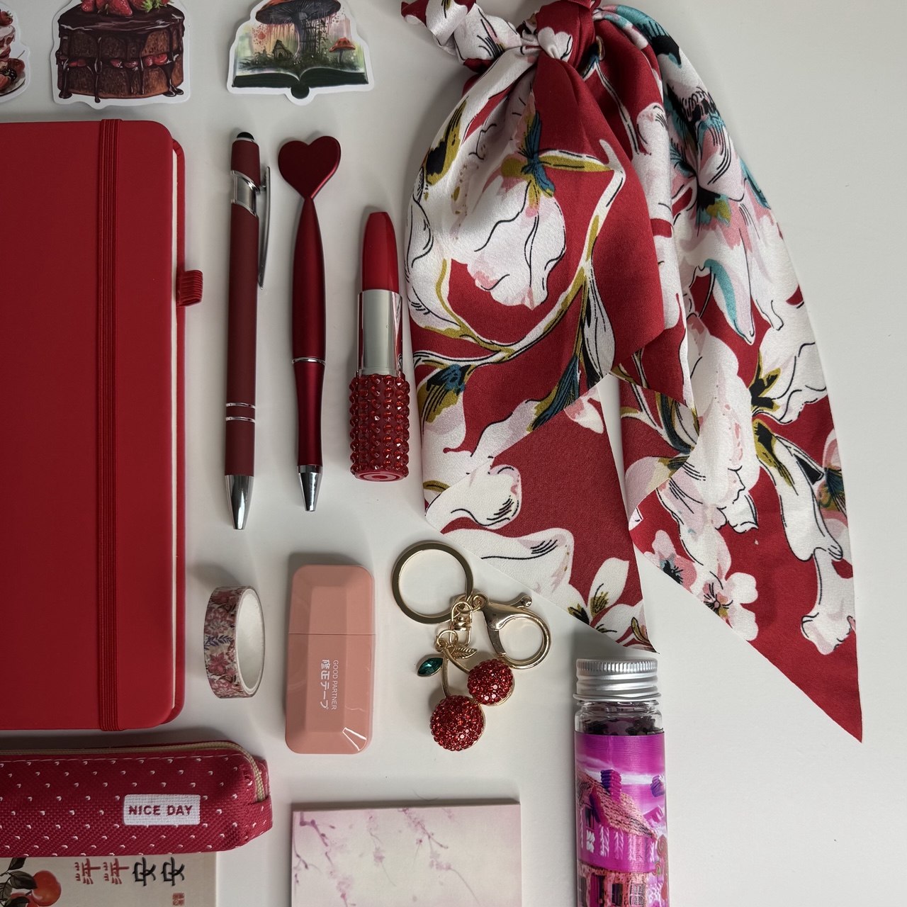 Romantic Red Creative Gift Set